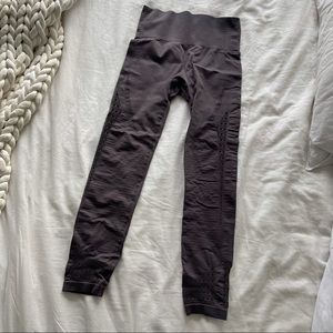 Gym Shark Slate Purple Seamless Workout Leggings 
Size Medium